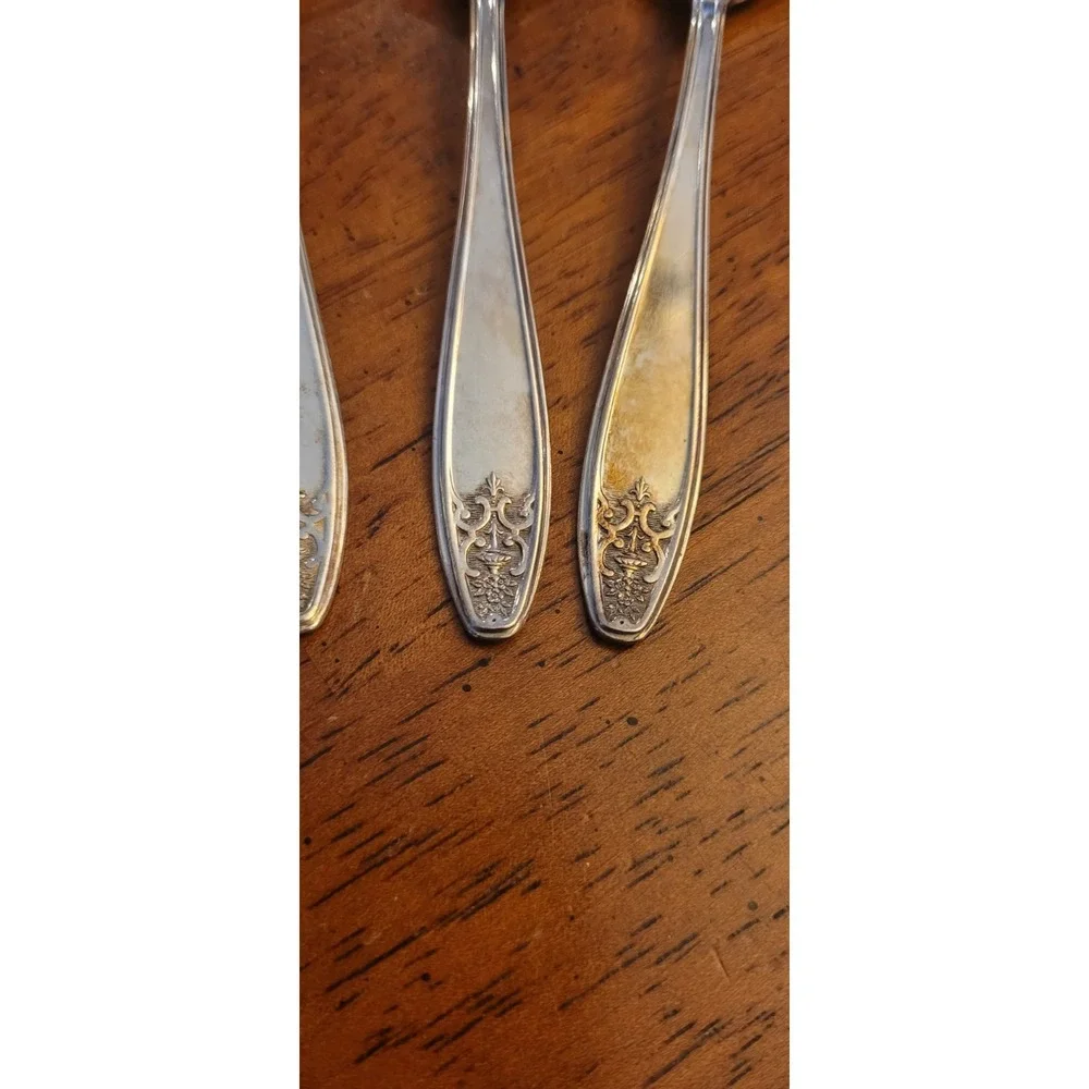 Wm. Rogers & Son 1929 lady